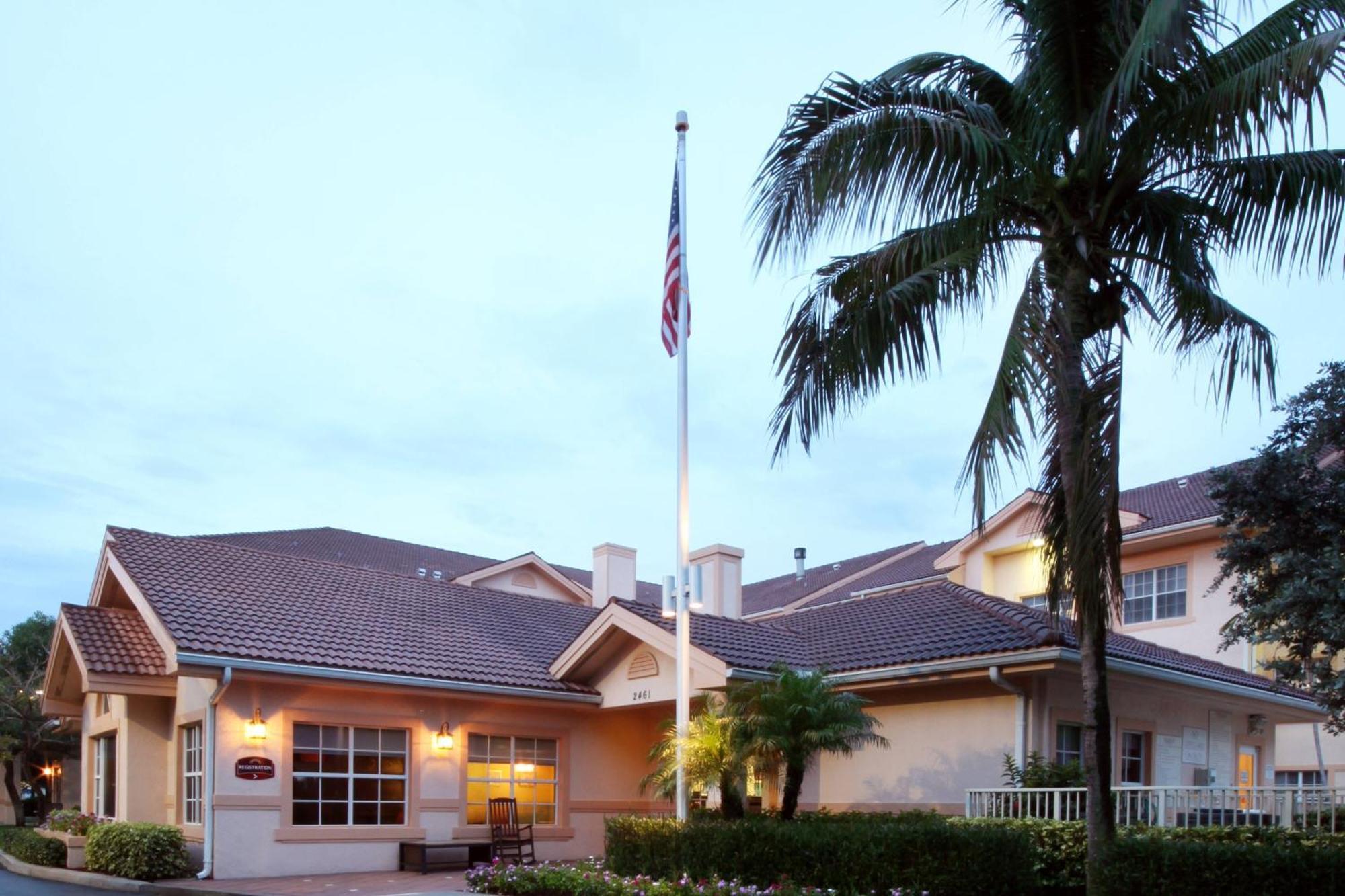 Residence Inn West Palm Beach Bagian luar foto