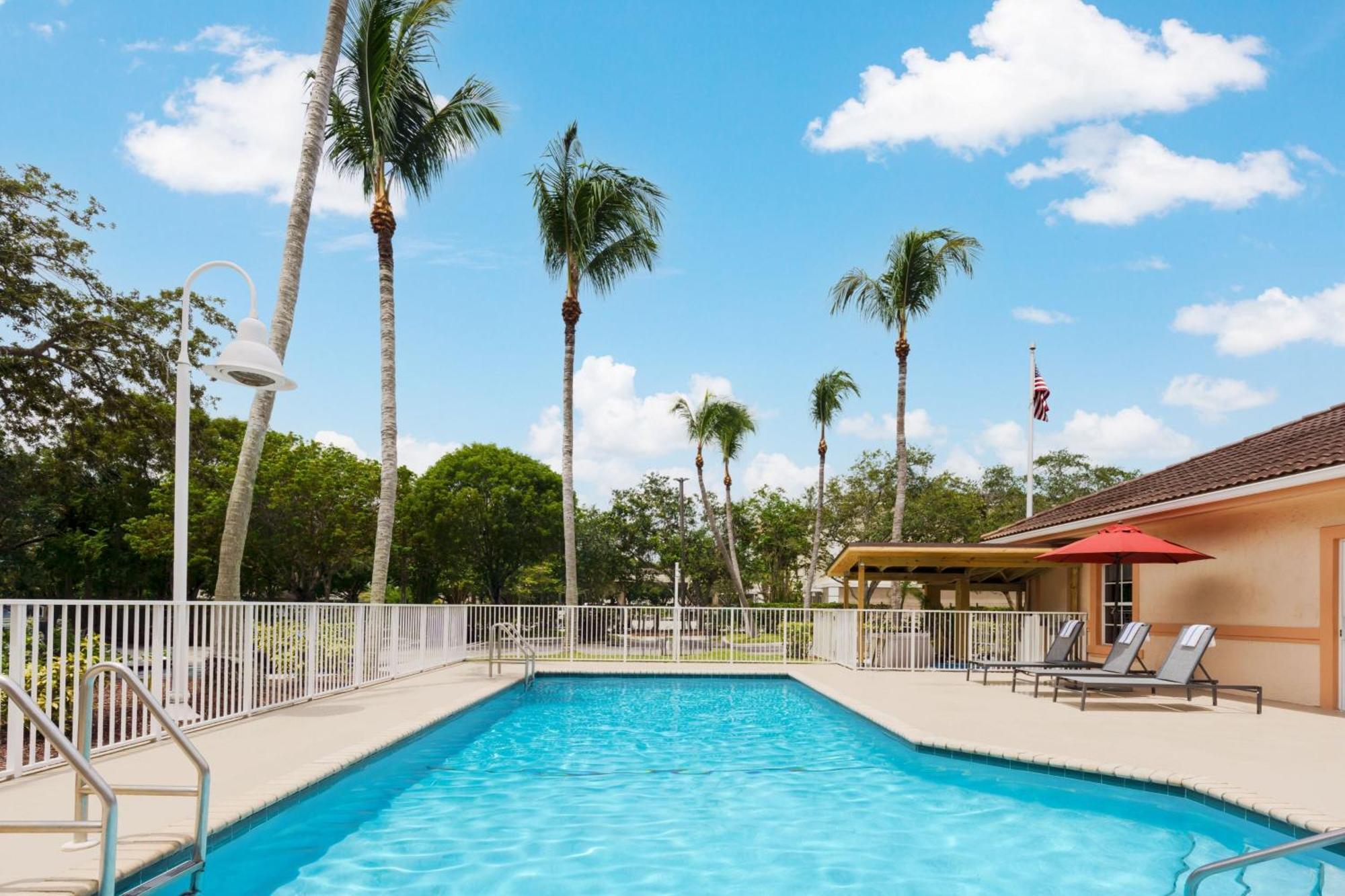 Residence Inn West Palm Beach Bagian luar foto