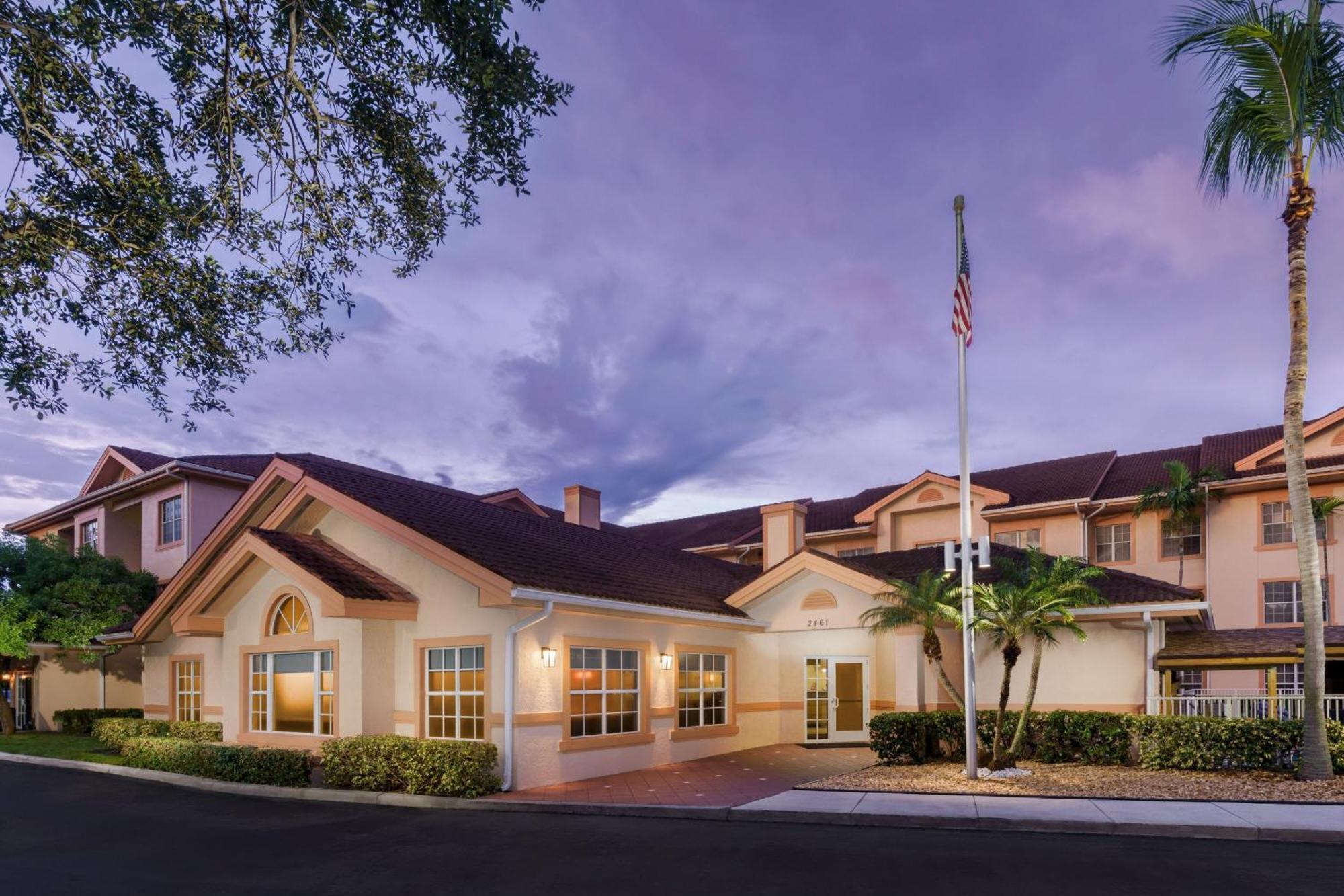 Residence Inn West Palm Beach Bagian luar foto